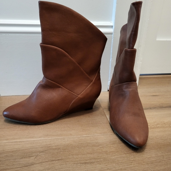 B.A.I.T footwear booties size 8 - Picture 2 of 5